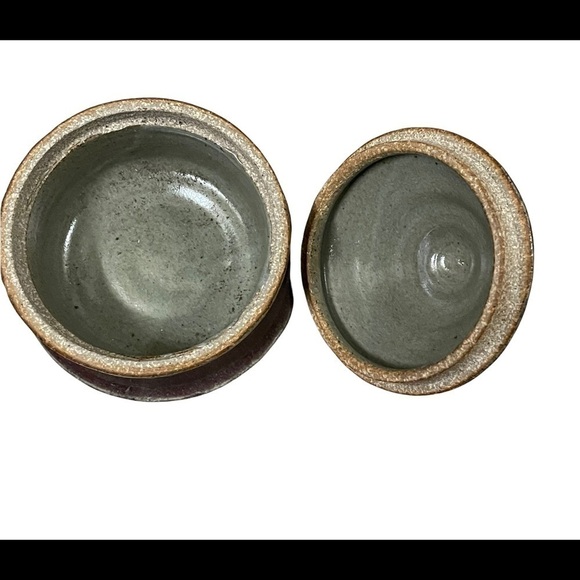 STONEWARE trinket box w/cone shaped matching lid green/gray color. - Picture 6 of 9